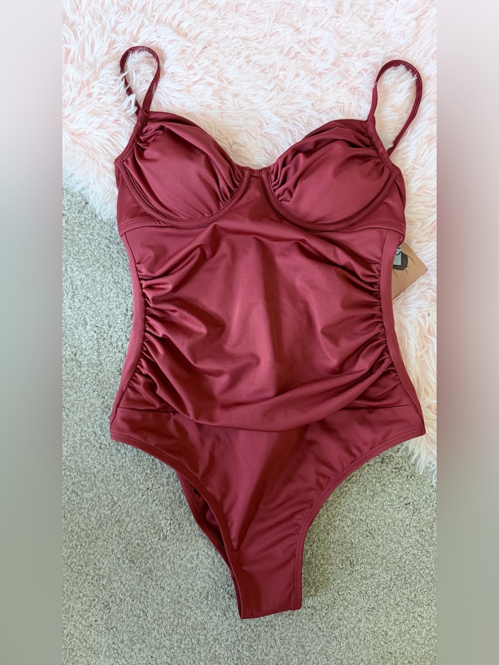 NWT Women’s Medium Coverage Maroon Ruched One-Piece Cutout Swimsuit XS
